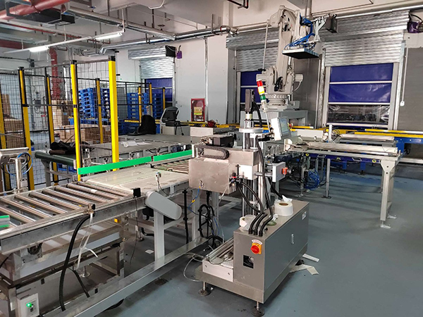 自動(dòng)化貼標(biāo)機(jī),立式貼標(biāo)機(jī),標(biāo)簽貼標(biāo)機(jī)